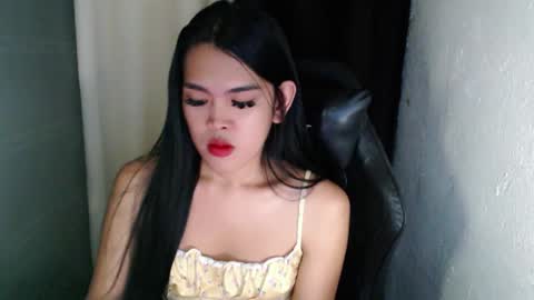 Snapshot of urpinayjenfuckerxxx chatting on March 7, 2:34 pm Jenny online show from March 7, 2:34 pm