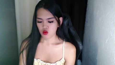 Snapshot of urpinayjenfuckerxxx chatting on March 7, 5:38 pm Jenny online show from March 7, 5:38 pm