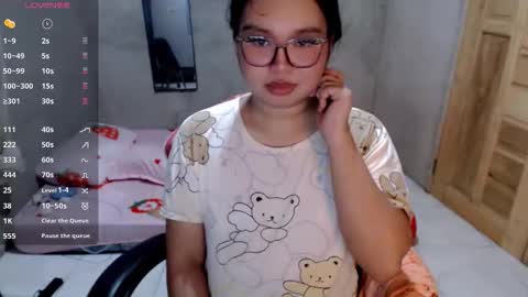 Snapshot of urpinayslutxxx chatting on November 10, 4:06 pm Jane online show from November 10, 4:06 pm