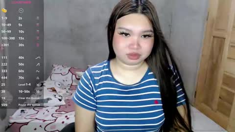 Snapshot of urpinayslutxxx chatting on April 2, 4:43 am Jane online show from April 2, 4:43 am