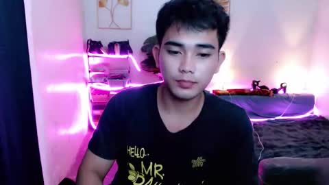 urpinoy_cummer online show from December 19, 2:57 pm