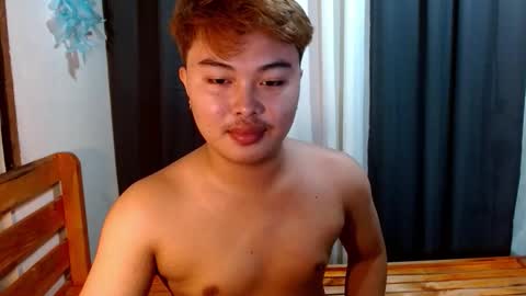 urpinoyjohnx online show from September 26, 1:26 pm