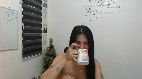 hi im kim online show from December 19, 12:13 am