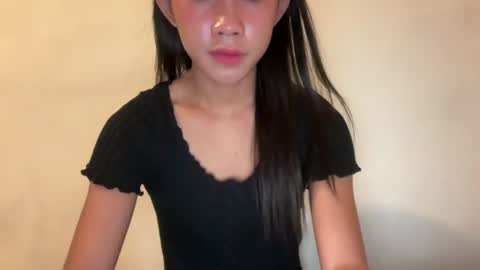 Snapshot of urpretty_mistake chatting on August 2, 10:46 am urpretty_mistake online show from August 2, 10:46 am