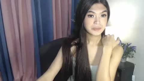 Snapshot of urpretty_shanexx chatting on October 7, 1:58 am HI IM SHINE online show from October 7, 1:58 am