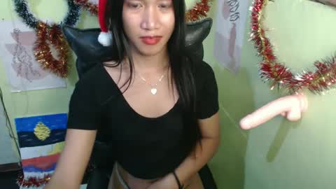 Amara online show from December 4, 9:24 pm