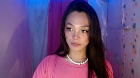 TYRA online show from April 3, 5:44 pm