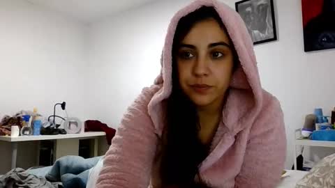 ursumi1 online show from November 2, 6:54 pm