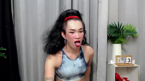 ursweet_amber7 online show from July 2, 9:32 pm