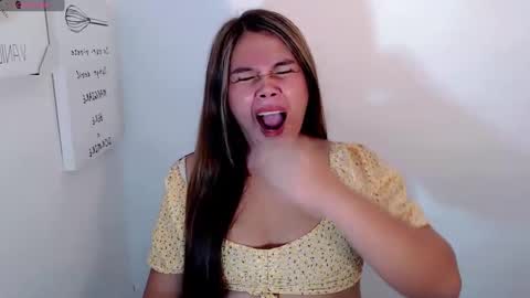 Snapshot of ursweet_ashley chatting on December 21, 5:07 pm online show from December 21, 5:07 pm