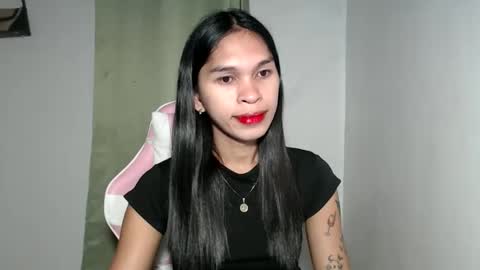 ursweet_zeviixx online show from November 19, 8:47 am