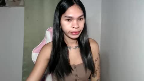 ursweet_zeviixx online show from November 22, 9:19 am