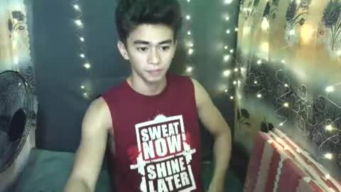 Snapshot of urwild_fuckerxx chatting on December 21, 12:40 am urwild_fuckerxx online show from December 21, 12:40 am