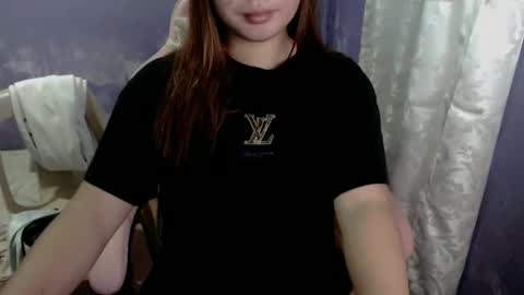 urwildslutty17 online show from December 16, 3:11 am