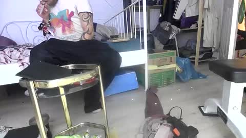 Snapshot of use4pleasure chatting on September 28, 1:55 am BamBam online show from September 28, 1:55 am