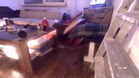 Snapshot of use4pleasure chatting on February 11, 2:05 am BamBam online show from February 11, 2:05 am