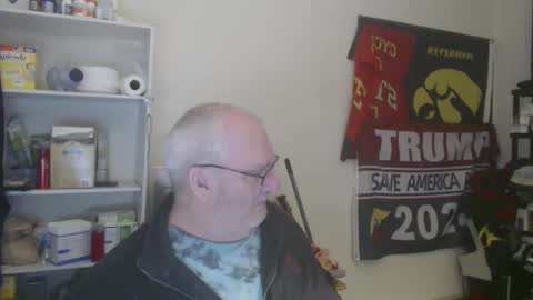 Eric online show from January 9, 2:43 am