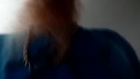 Snapshot of ushavingfun69 chatting on April 27, 4:10 am ushavingfun69 online show from April 27, 4:10 am