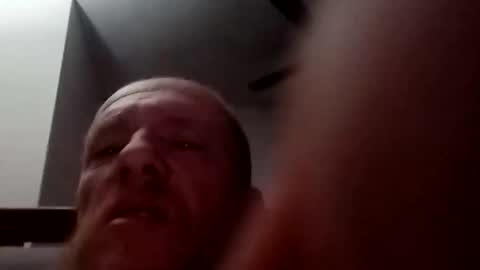 Snapshot of ushavingfun69 chatting on May 4, 8:43 am ushavingfun69 online show from May 4, 8:43 am