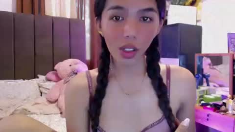 Snapshot of usweetcummer_kiana chatting on September 27, 1:10 am usweetcummer_kiana online show from September 27, 1:10 am