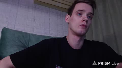 Snapshot of utem70 chatting on January 13, 3:23 am Nick online show from January 13, 3:23 am