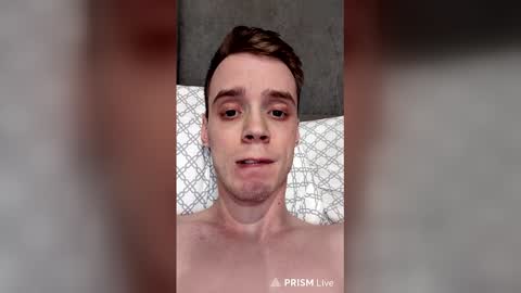 Snapshot of utem70 chatting on February 16, 2:29 am Nick online show from February 16, 2:29 am