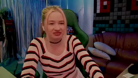 Leila online show from January 31, 8:29 pm