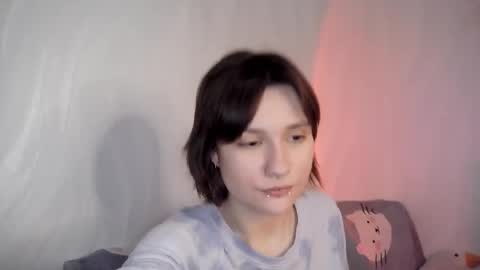 Snapshot of uwujudyosas chatting on April 14, 10:38 pm Judy online show from April 14, 10:38 pm