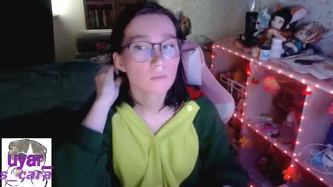 Snapshot of uyar_ chatting on October 11, 11:09 am Cara online show from October 11, 11:09 am