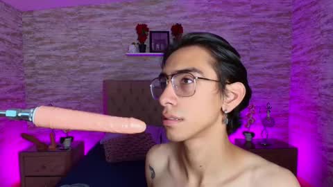 UYUKIE online show from March 20, 3:22 am