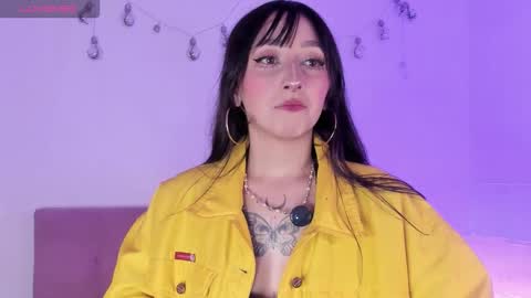 v1cky_ online show from February 26, 9:25 pm