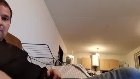 v750170 online show from April 3, 5:44 pm