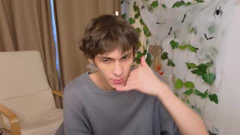 Snapshot of va1ora chatting on October 30, 12:28 pm Valora online show from October 30, 12:28 pm