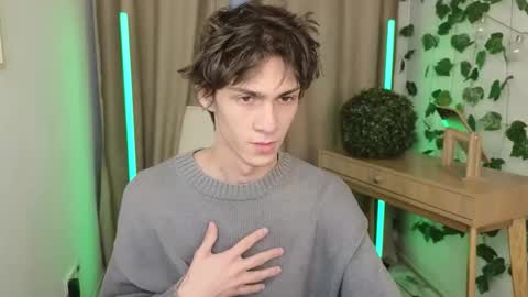 Valora online show from November 15, 1:40 pm