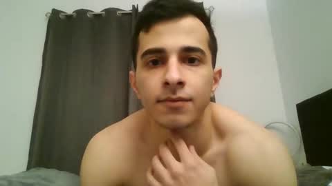 Snapshot of vadar11 chatting on February 12, 12:05 am vadar11 online show from February 12, 12:05 am