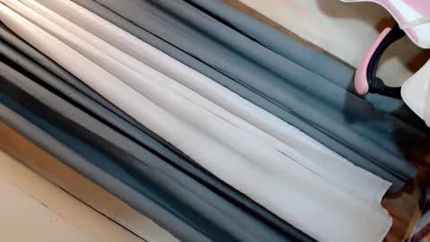 JESS - DONT FORGET TO FOLLOW ME AND GIVE ME THUMBS UP online show from October 15, 7:41 am