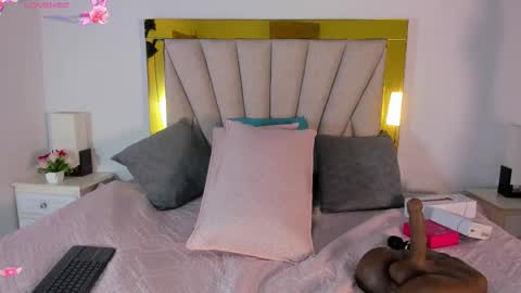 vahioleth  online show from September 26, 3:10 am