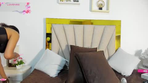 vahioleth  online show from October 18, 3:09 am