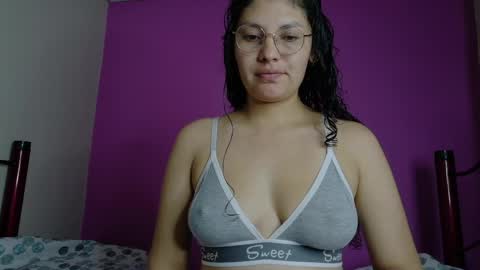 Vainilla online show from May 4, 1:23 am