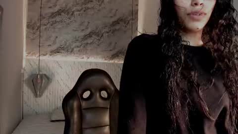 Vaioleth online show from June 27, 8:03 pm