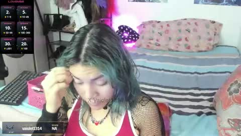 Vaiolet1314 online show from January 17, 3:00 am