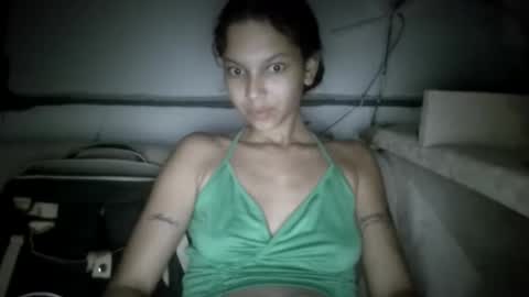 Snapshot of vale_petite02 chatting on June 4, 3:01 am Valentina online show from June 4, 3:01 am