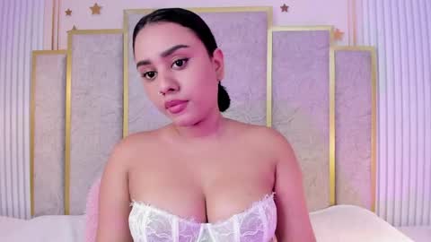 Snapshot of valen_petty chatting on May 23, 6:56 pm Valen online show from May 23, 6:56 pm