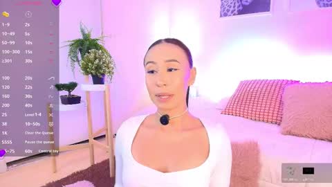 Snapshot of valen_ross_ chatting on March 17, 9:29 pm valentina Rossi 3 online show from March 17, 9:29 pm