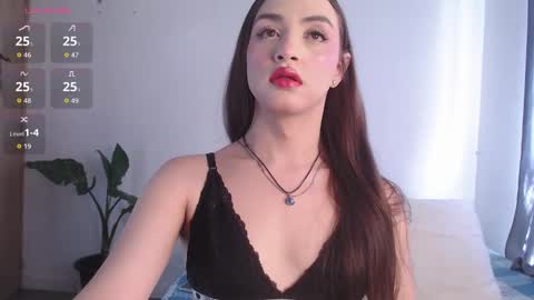 Snapshot of valen_thompson chatting on April 19, 5:23 pm IG-valen mendoza99 twitter valenthompson99 online show from April 19, 5:23 pm