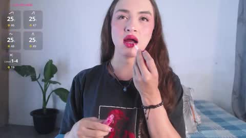 Snapshot of valen_thompson chatting on April 30, 2:07 am IG-valen mendoza99 twitter valenthompson99 online show from April 30, 2:07 am