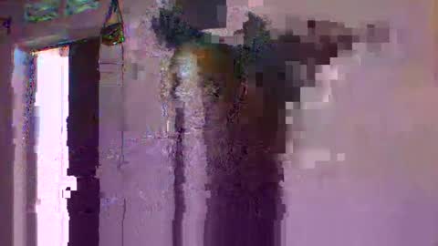 Snapshot of valencia302364 chatting on December 6, 10:05 am valencia302364 online show from December 6, 10:05 am