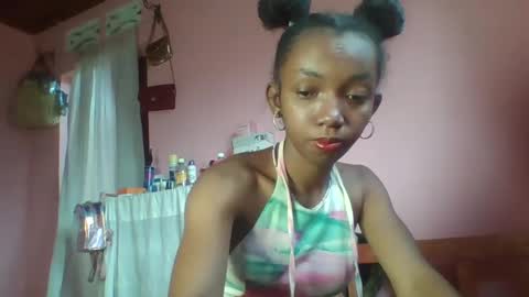 Snapshot of valencia302364 chatting on December 22, 12:16 pm valencia302364 online show from December 22, 12:16 pm