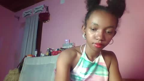 Snapshot of valencia302364 chatting on January 3, 7:29 pm valencia302364 online show from January 3, 7:29 pm