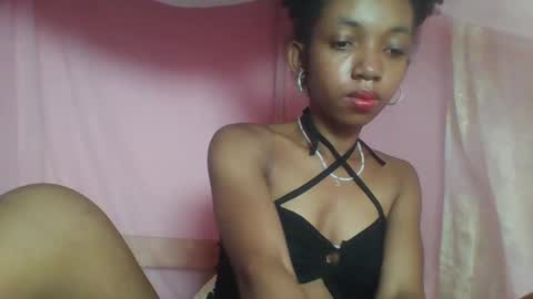 Snapshot of valencia302364 chatting on January 15, 7:23 pm valencia302364 online show from January 15, 7:23 pm